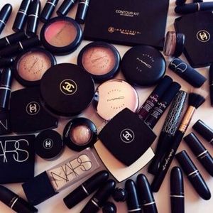 Meet your Posher, Jaris